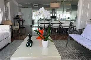 6039 Collins Ave, Miami Beach, FL 33140 - Photo 15