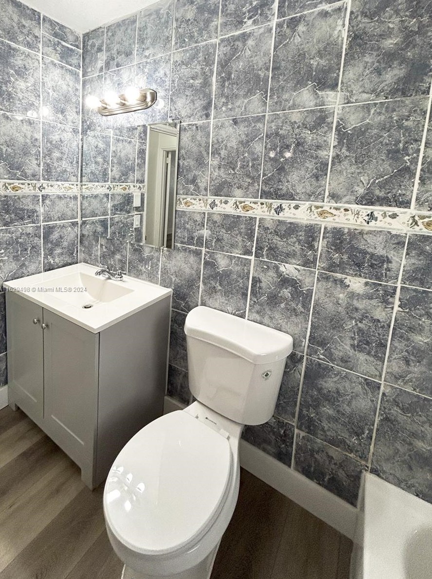 691 86th St, Miami FL 33141-1113 exterior