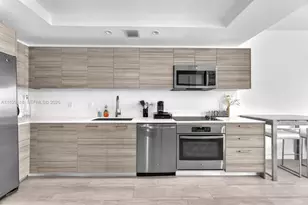 121 NE 34th St, Miami, FL 33137 - Photo 7