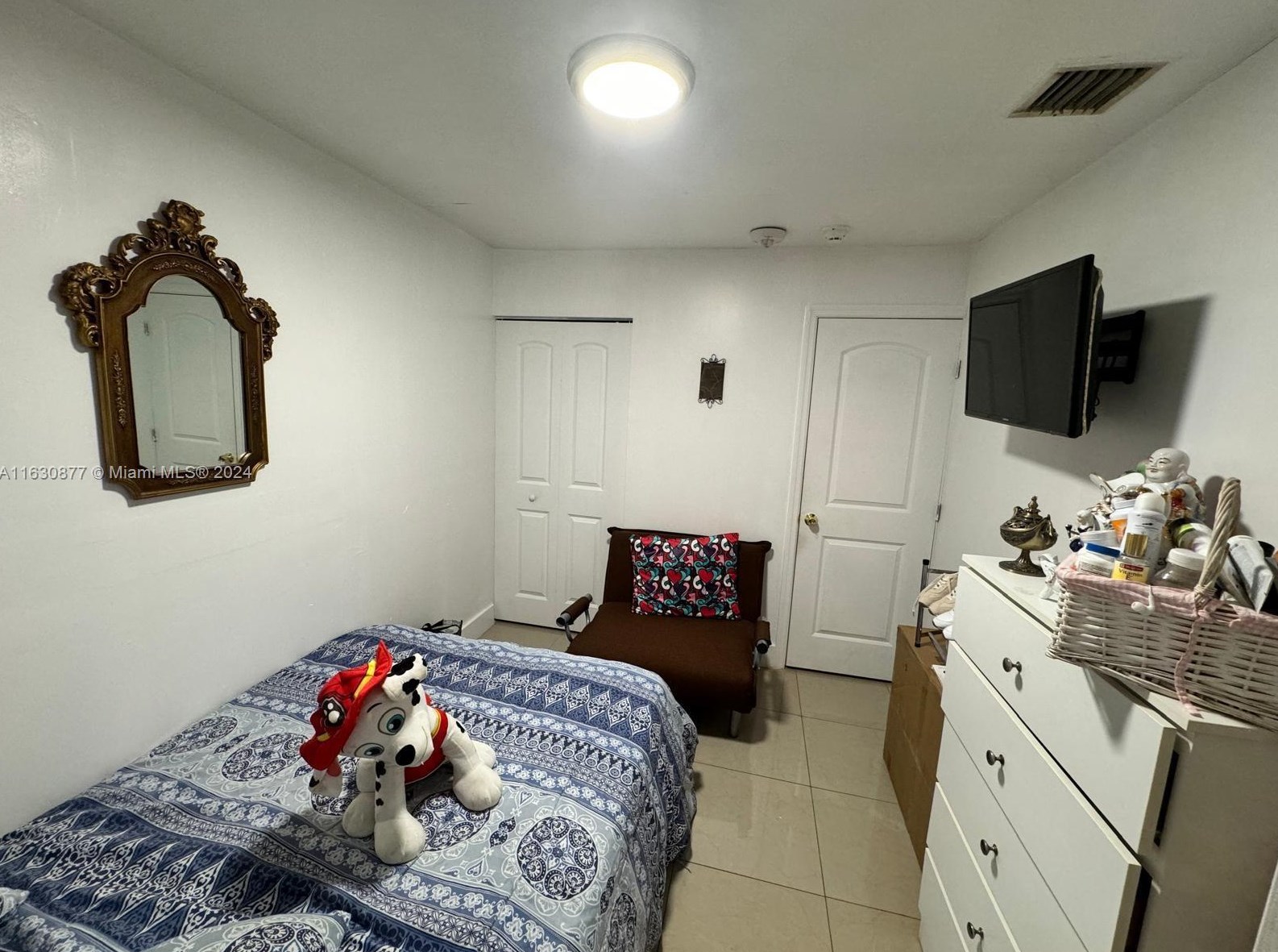 952 136 Pl, Miami FL 33175-1043 exterior