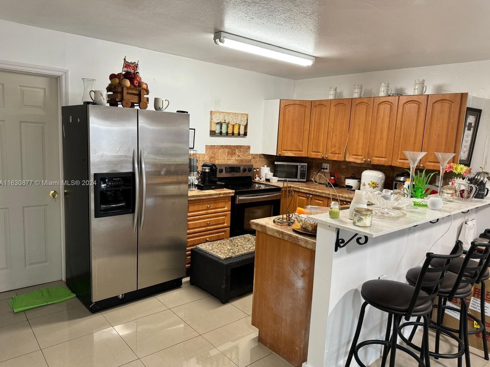 952 136 Pl, Miami FL 33175-1043 exterior