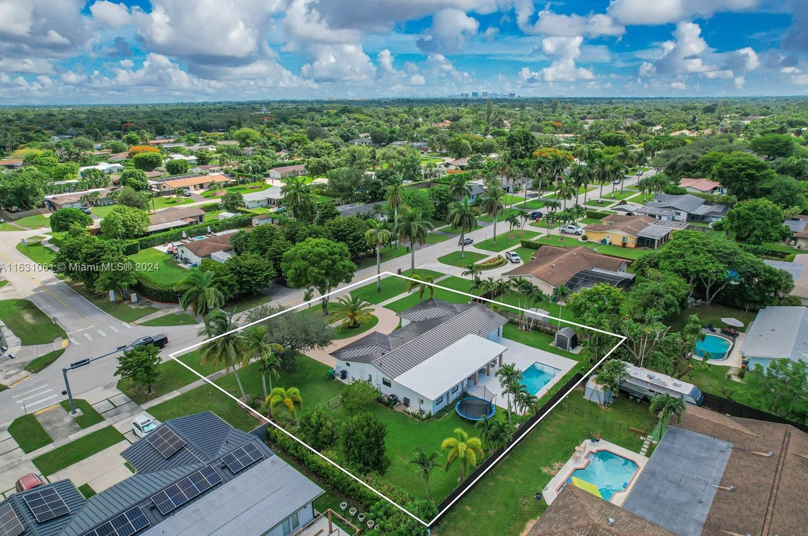 10900 128 St, Miami FL 33186-5405 exterior