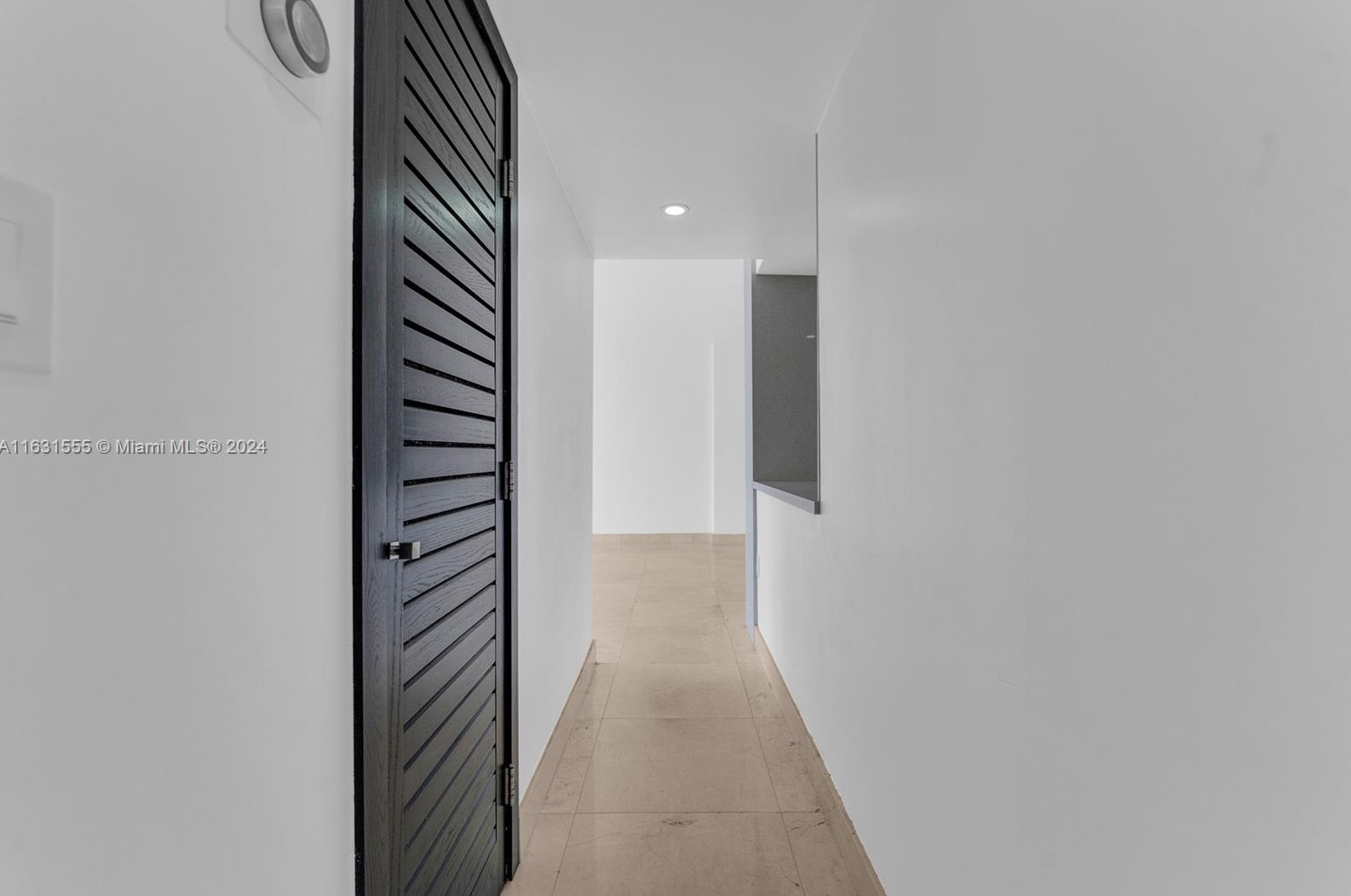 2780 183rd St, Miami FL  33056-3530 exterior