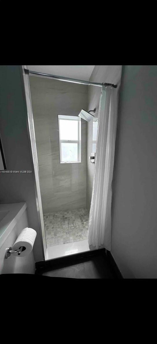 1908 Ocean Dr, Hollywood FL  33019-3406 exterior