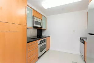 6365 Collins Ave, Miami Beach, FL 33141 - Photo 21
