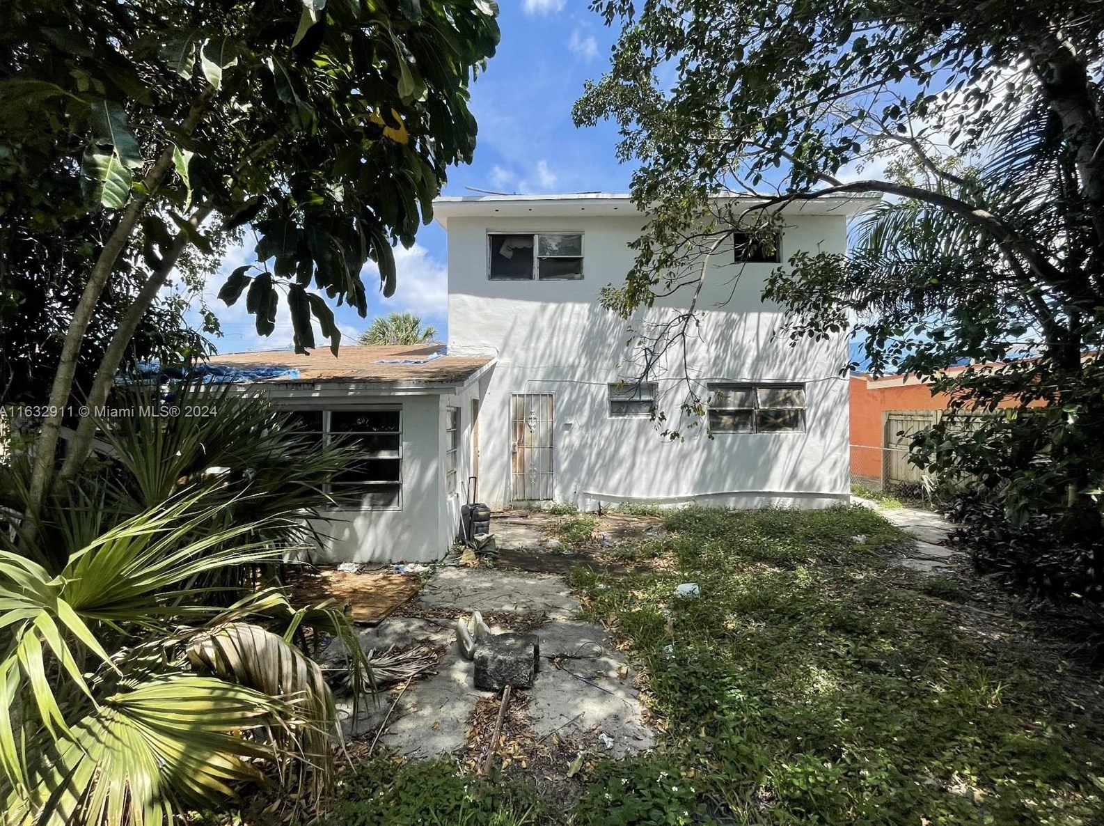 1560 154 St, Miami FL 33054-2930 exterior