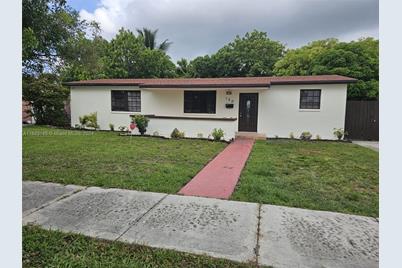 150 NE 209th Ter, Miami Gardens, FL 33179 - Photo 1