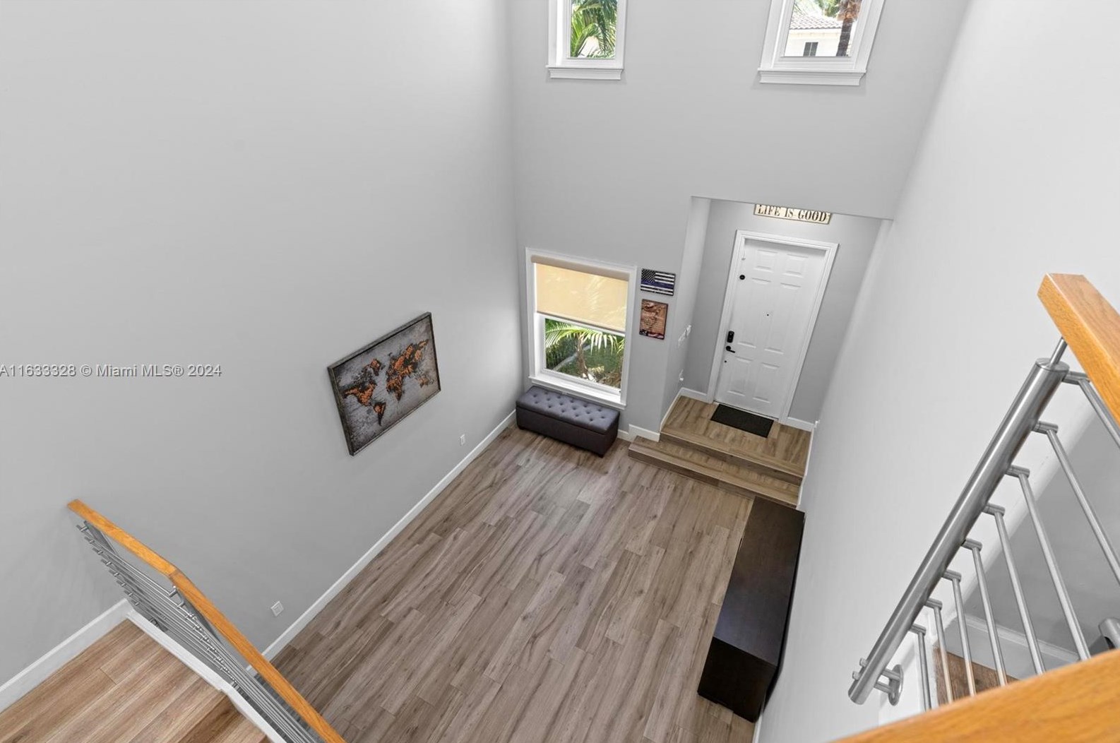 3227 212th St, Miami FL 33056-1014 exterior