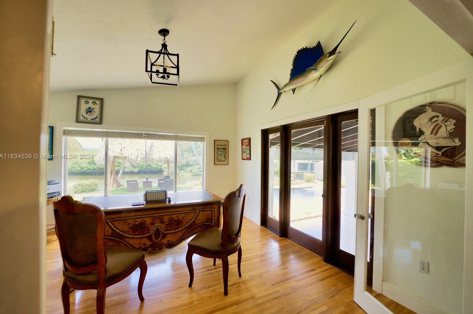 1860 124 St, Miami FL 33181-2613 exterior