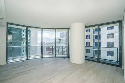 55 SW 9th St #2108, Miami, FL 33130 - Photo 5