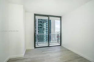55 SW 9th St, Miami, FL 33130 - Photo 19