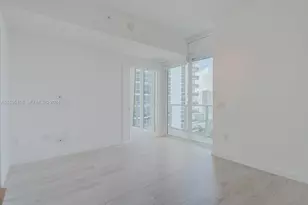 601 NE 27th St, Miami, FL 33137 - Photo 13