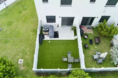 11410 W 34th Way #0, Hialeah, FL 33018 - Photo 17