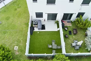 11410 W 34th Wy., Hialeah, FL 33018 - Photo 17