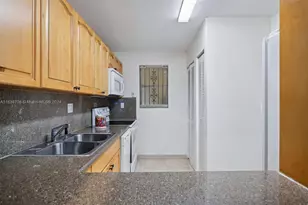 4525 W 20th Ave, Hialeah, FL 33012 - Photo 19