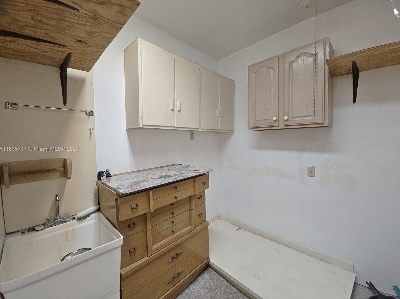 2323 Polk St, Hollywood FL  33020-6714 exterior