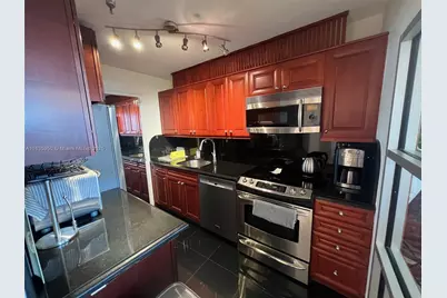 100 Lincoln Rd #1633, Miami Beach, FL 33139 - Photo 13