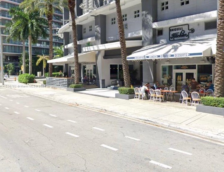 1250 Miami Ave, Miami FL 33130-4113 exterior