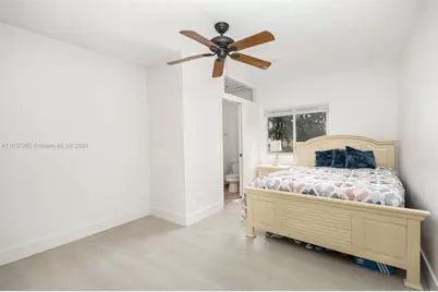 8205 SW 12th Pl, North Lauderdale, FL 33068 - Photo 11