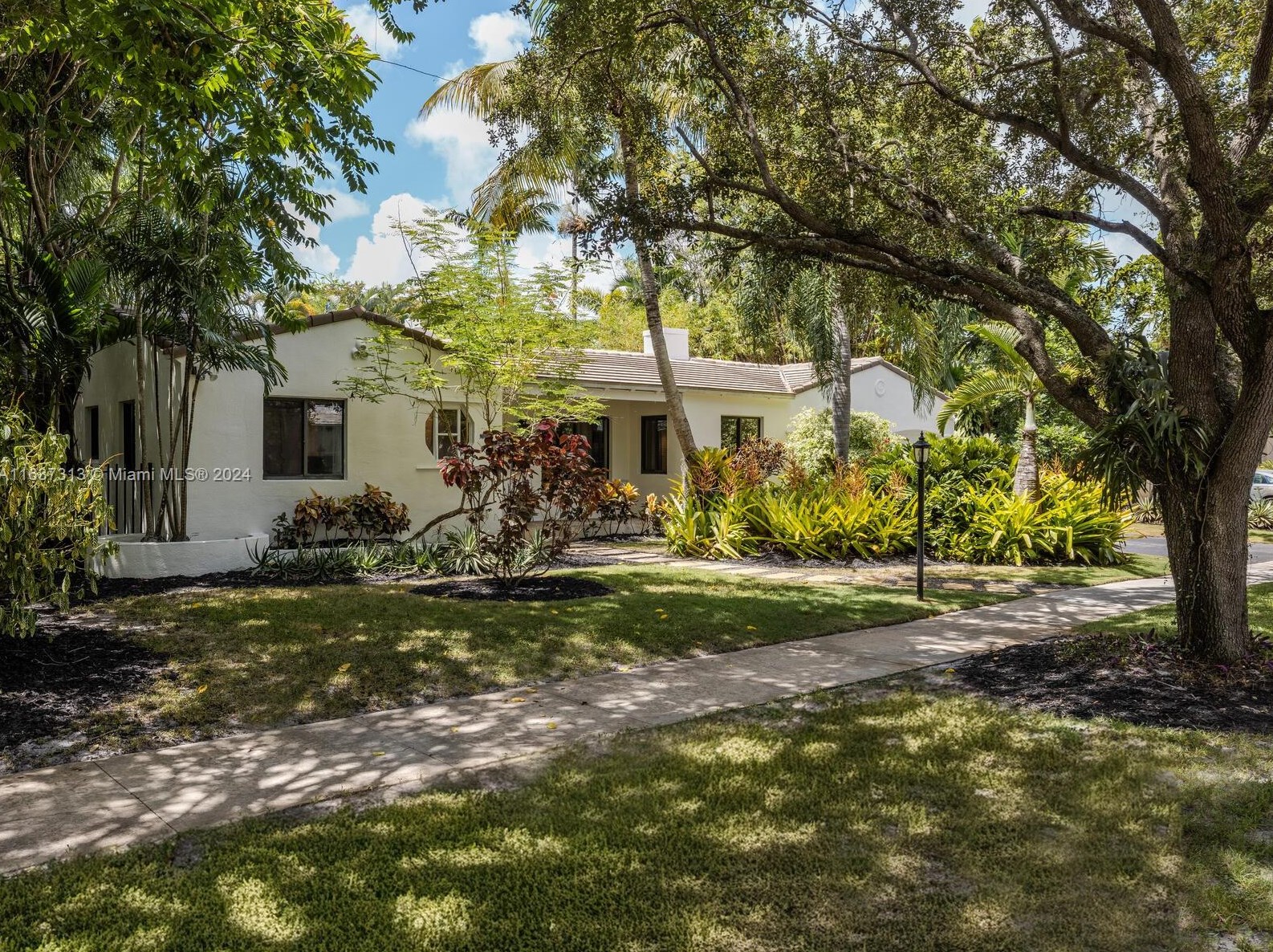 70 94th St, Miami FL  33138-2820 exterior