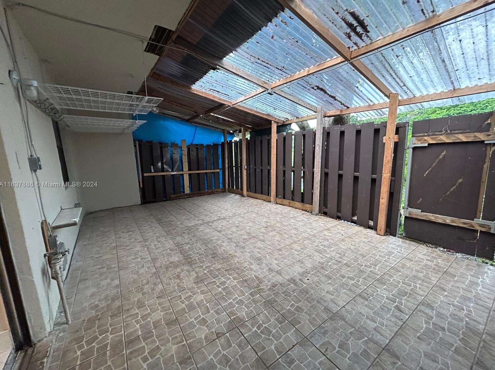 7028 40th St, Hollywood FL  33023-6656 exterior