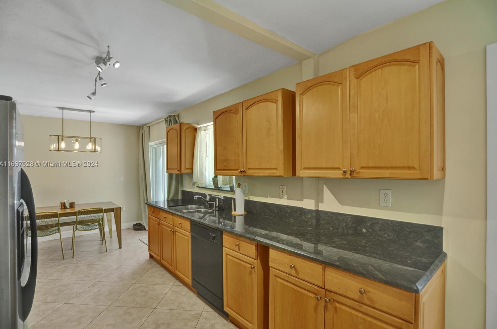 8800 190 St, Miami FL 33157-7929 exterior