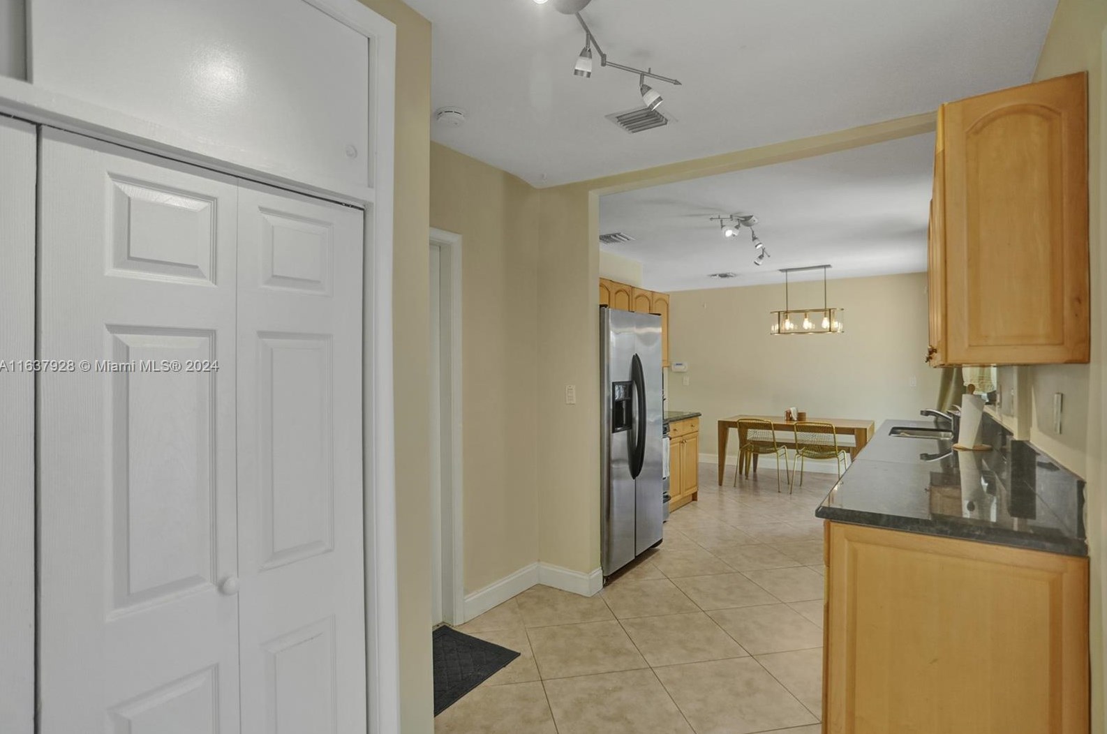 8800 190 St, Miami FL 33157-7929 exterior