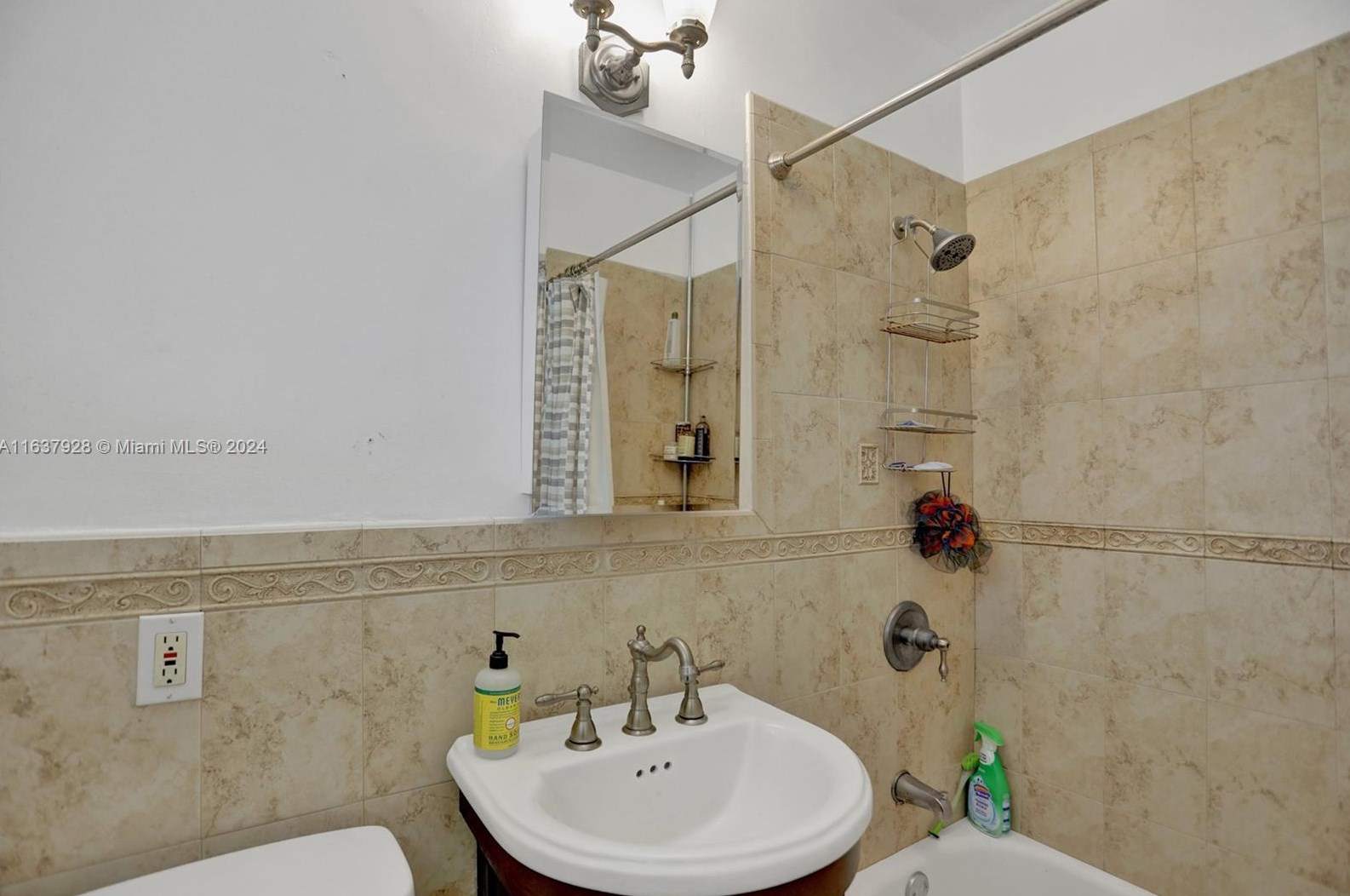 8800 190 St, Miami FL 33157-7929 exterior