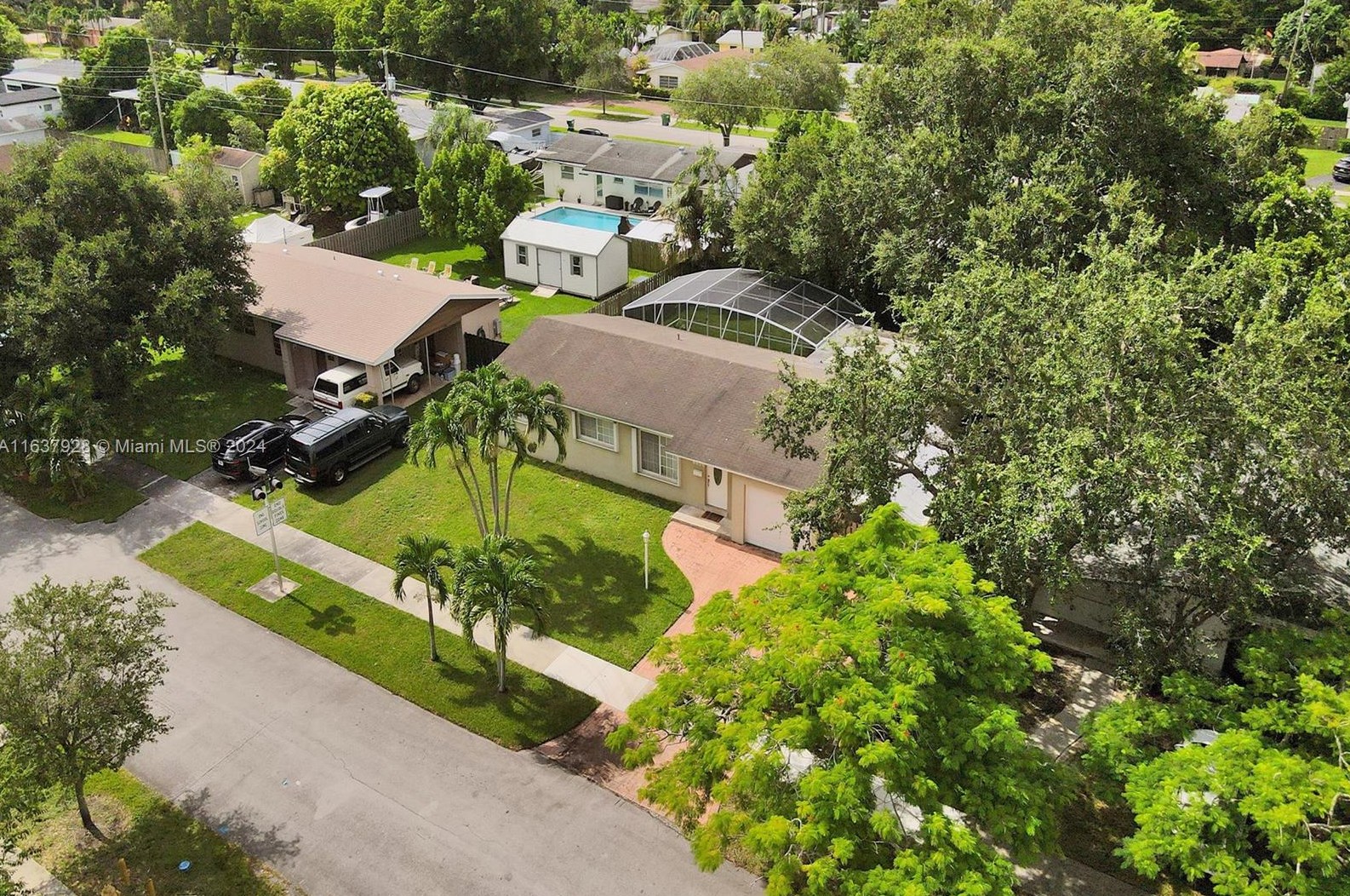 8800 190 St, Miami FL 33157-7929 exterior