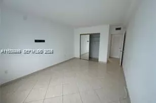 400 Kings Point Dr, Sunny Isles Beach, FL 33160 - Photo 33