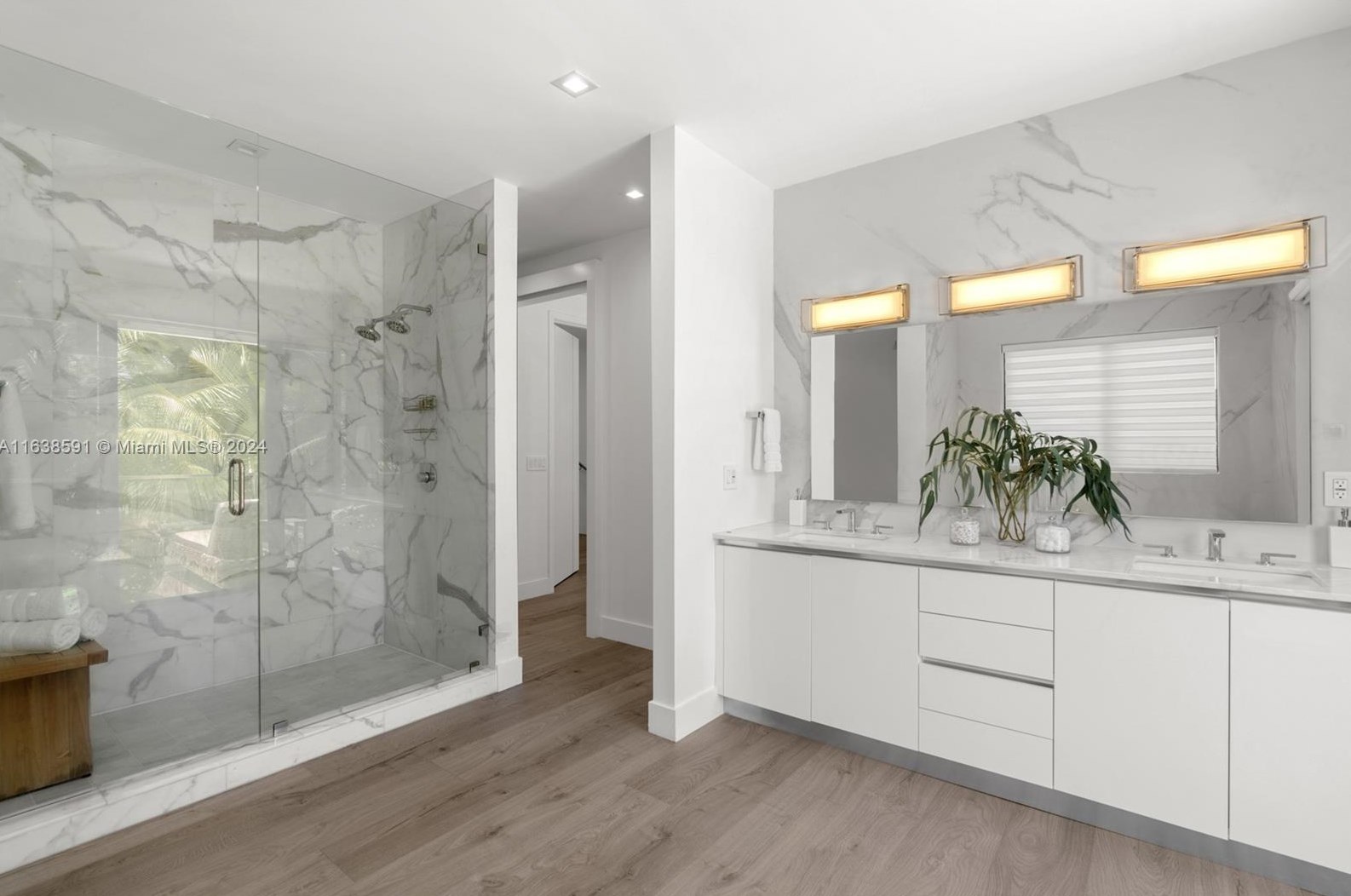 4489 Michigan Ave, Miami Beach FL  33139-6013 exterior