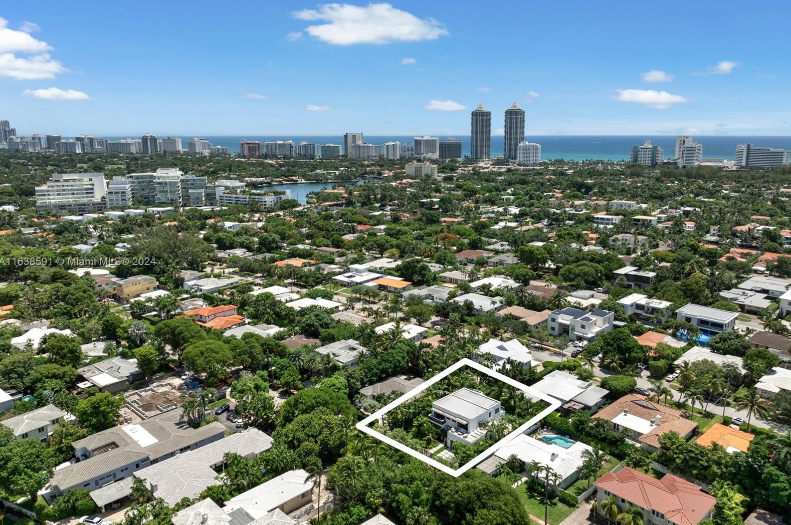 4489 Michigan Ave, Miami Beach FL  33139-6013 exterior