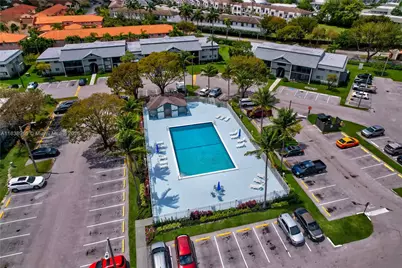 468 NE 206th Ln #105, Miami, FL 33179 - Photo 11