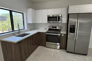 9748 NW 26th Ave, Miami, FL 33147 - Photo 15