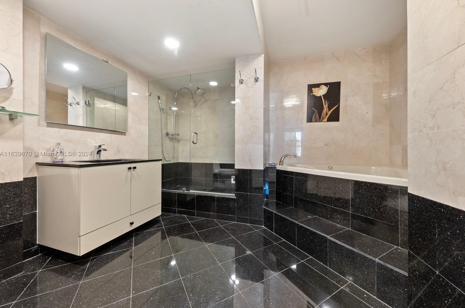 2751 Ocean Dr, Hollywood FL  33019-2721 exterior