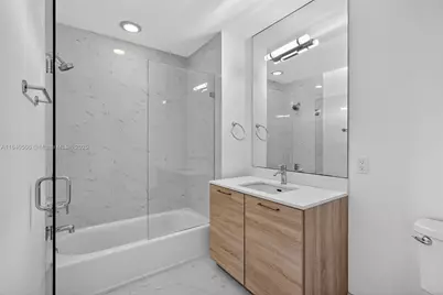 16385 Biscayne Blvd #PH7, North Miami Beach, FL 33160 - Photo 21