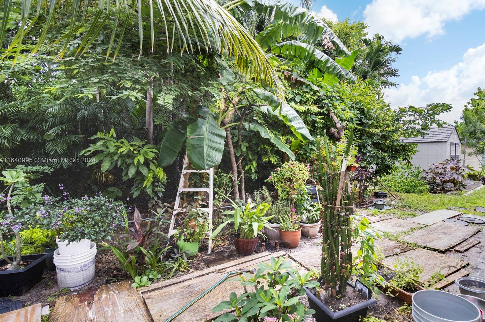 471 32 Ct, Miami FL 33125-4119 exterior