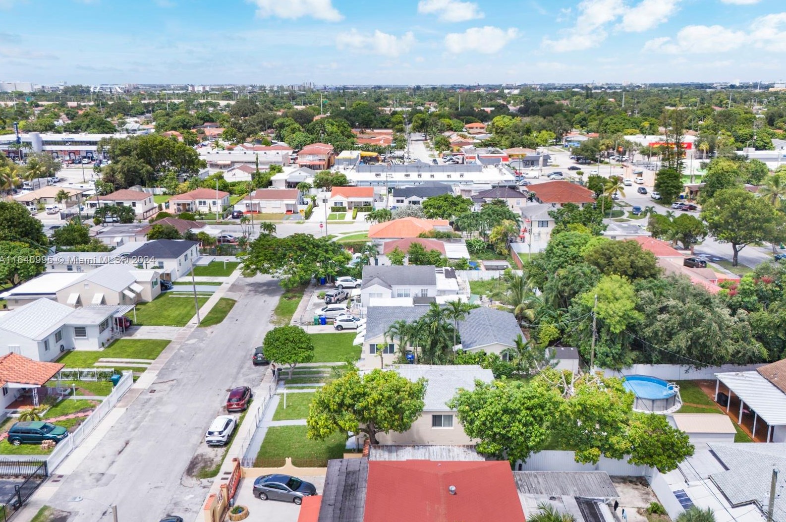 471 32 Ct, Miami FL 33125-4119 exterior