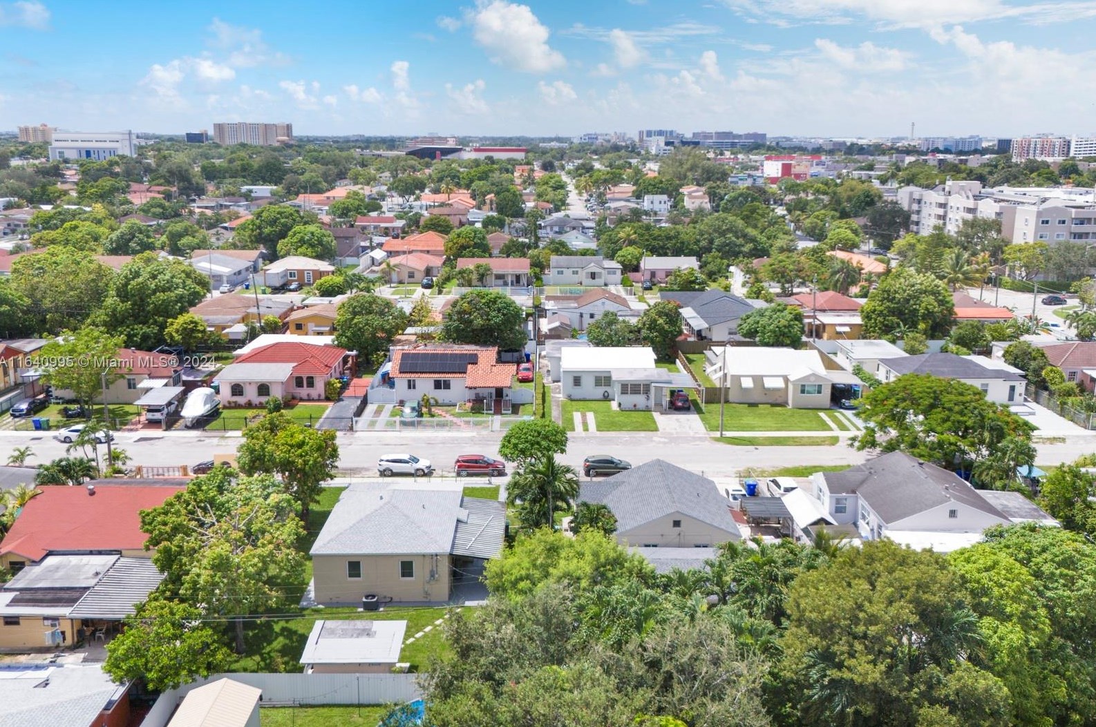 471 32 Ct, Miami FL 33125-4119 exterior