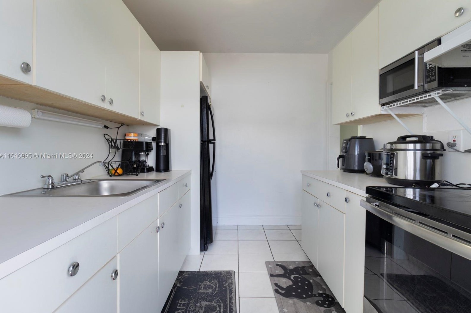 471 32 Ct, Miami FL 33125-4119 exterior