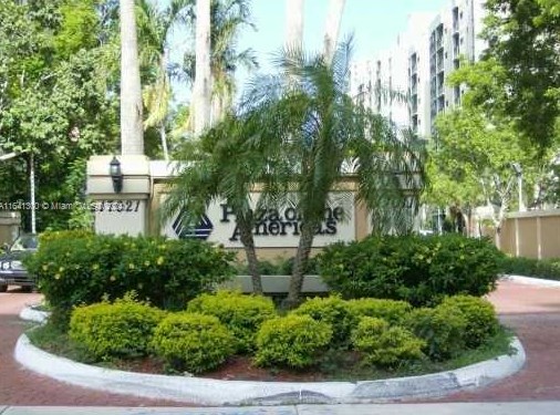 17021 Bay Rd, Miami FL  33160-3684 exterior