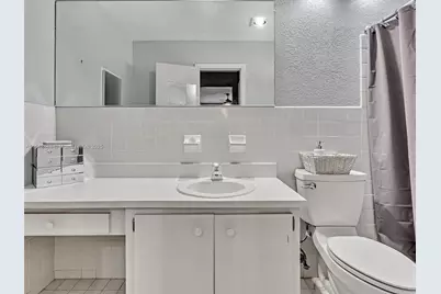 1020 NW 48th Pl, Deerfield Beach, FL 33064 - Photo 47