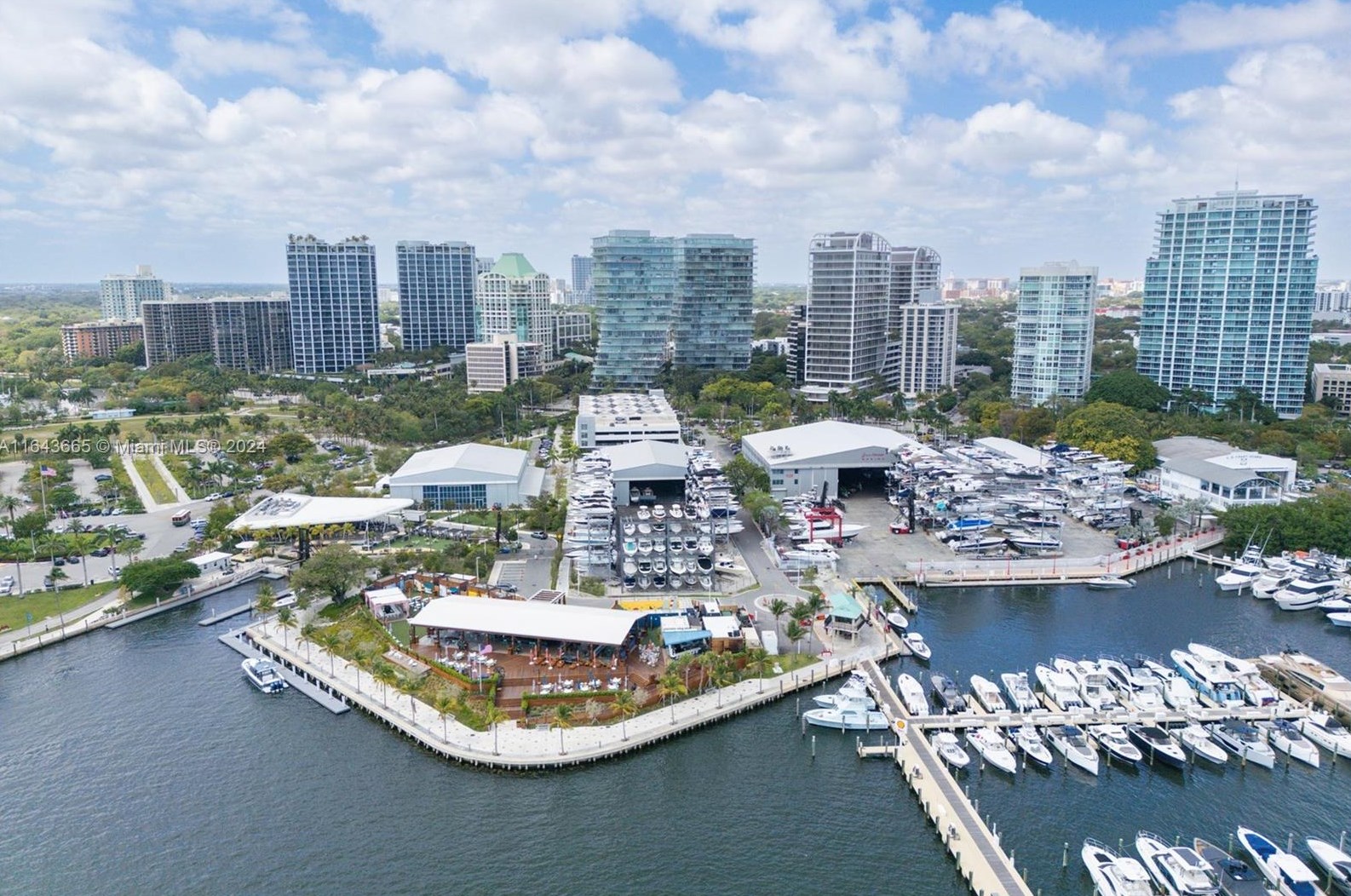 2655 Bayshore Dr, Miami FL 33133-5446 exterior