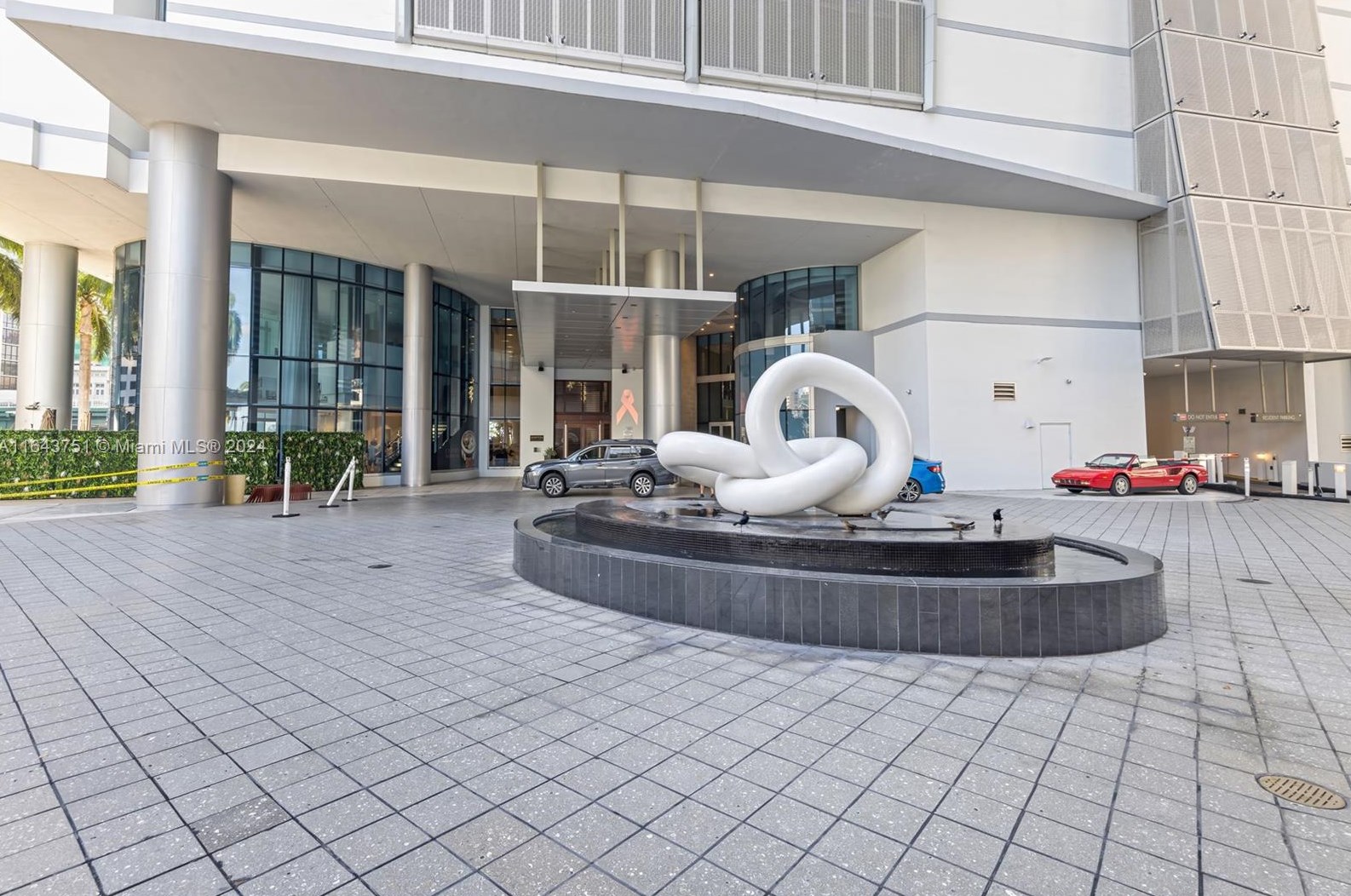 200 Biscayne Boulevard Way, Miami FL 33131-2154 exterior