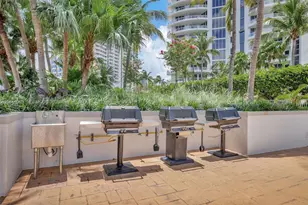 21200 Point Pl, Aventura, FL 33180 - Photo 81