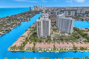 21200 Point Pl, Aventura, FL 33180 - Photo 9