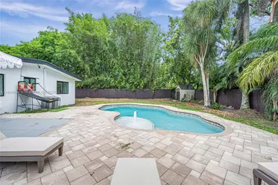 630 NE 117th St, Biscayne Park, FL 33161 - Photo 63