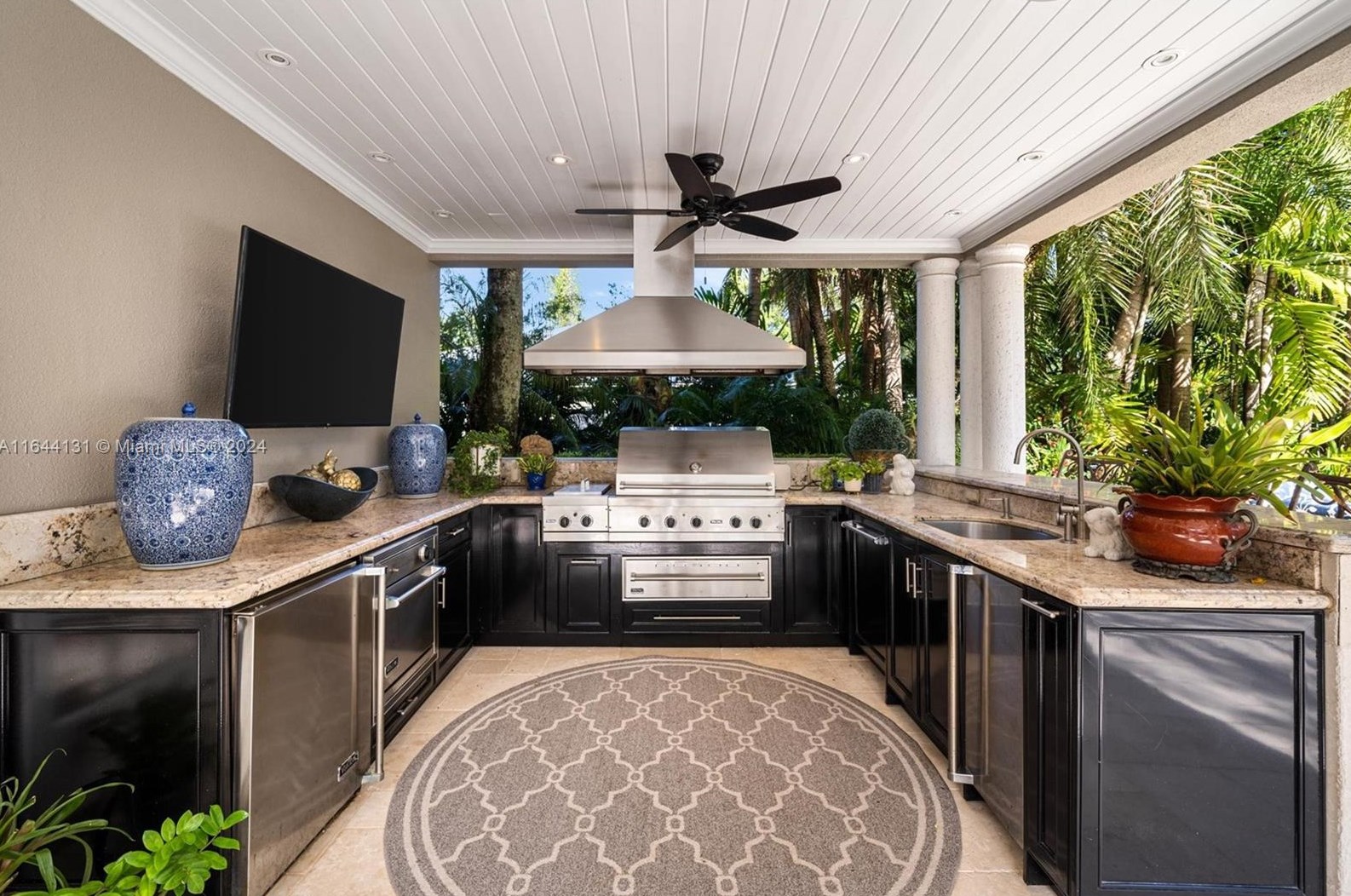 7360 164 St, Miami FL 33157-3879 exterior