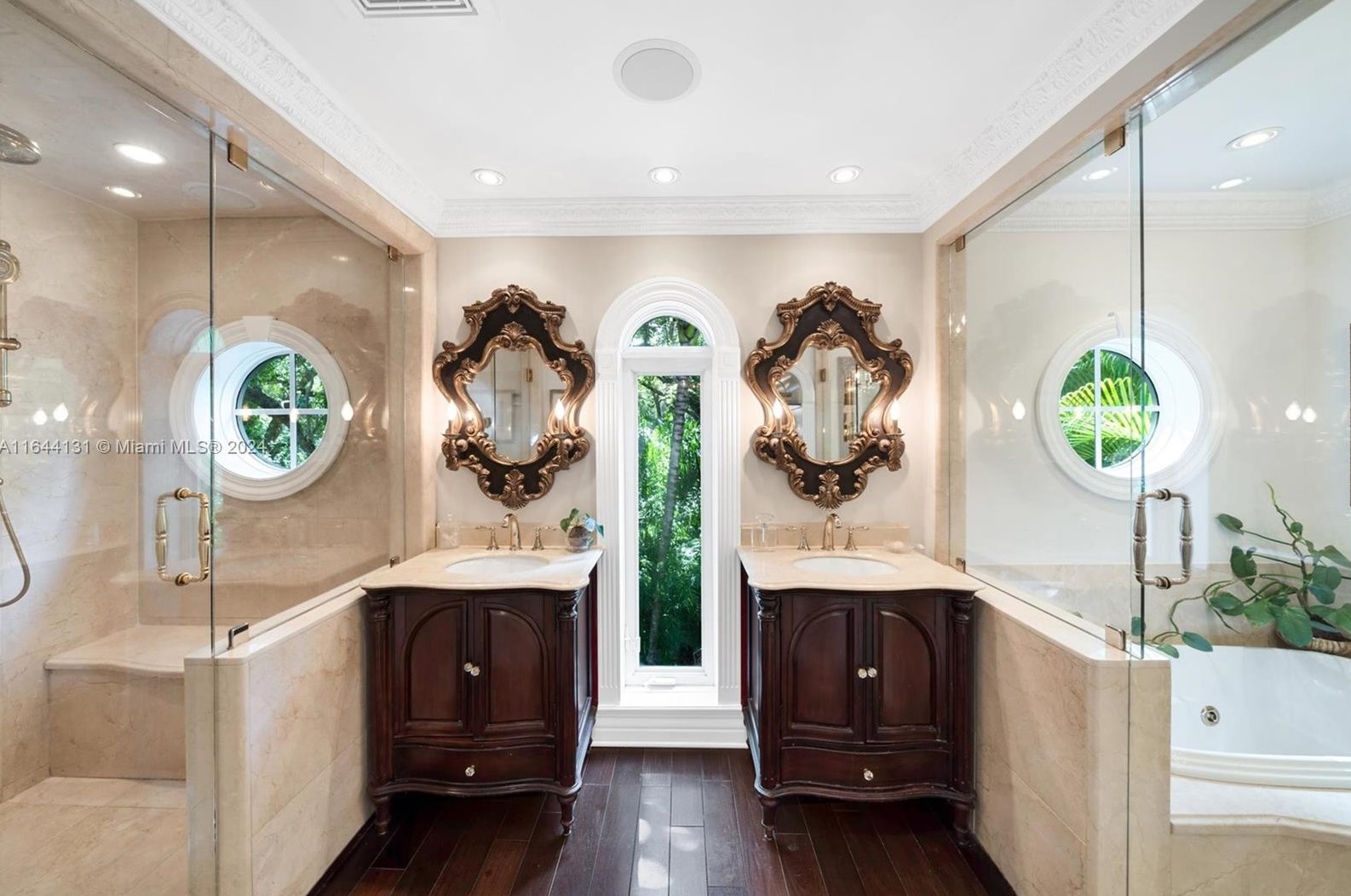 7360 164 St, Miami FL 33157-3879 exterior