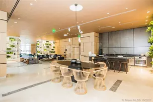 45 SW 9th St, Miami, FL 33130 - Photo 15